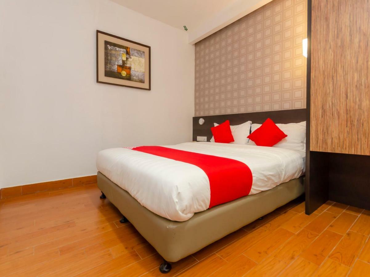 Oyo 1164 Hotel 906 Kota Laksamana Малакка Экстерьер фото