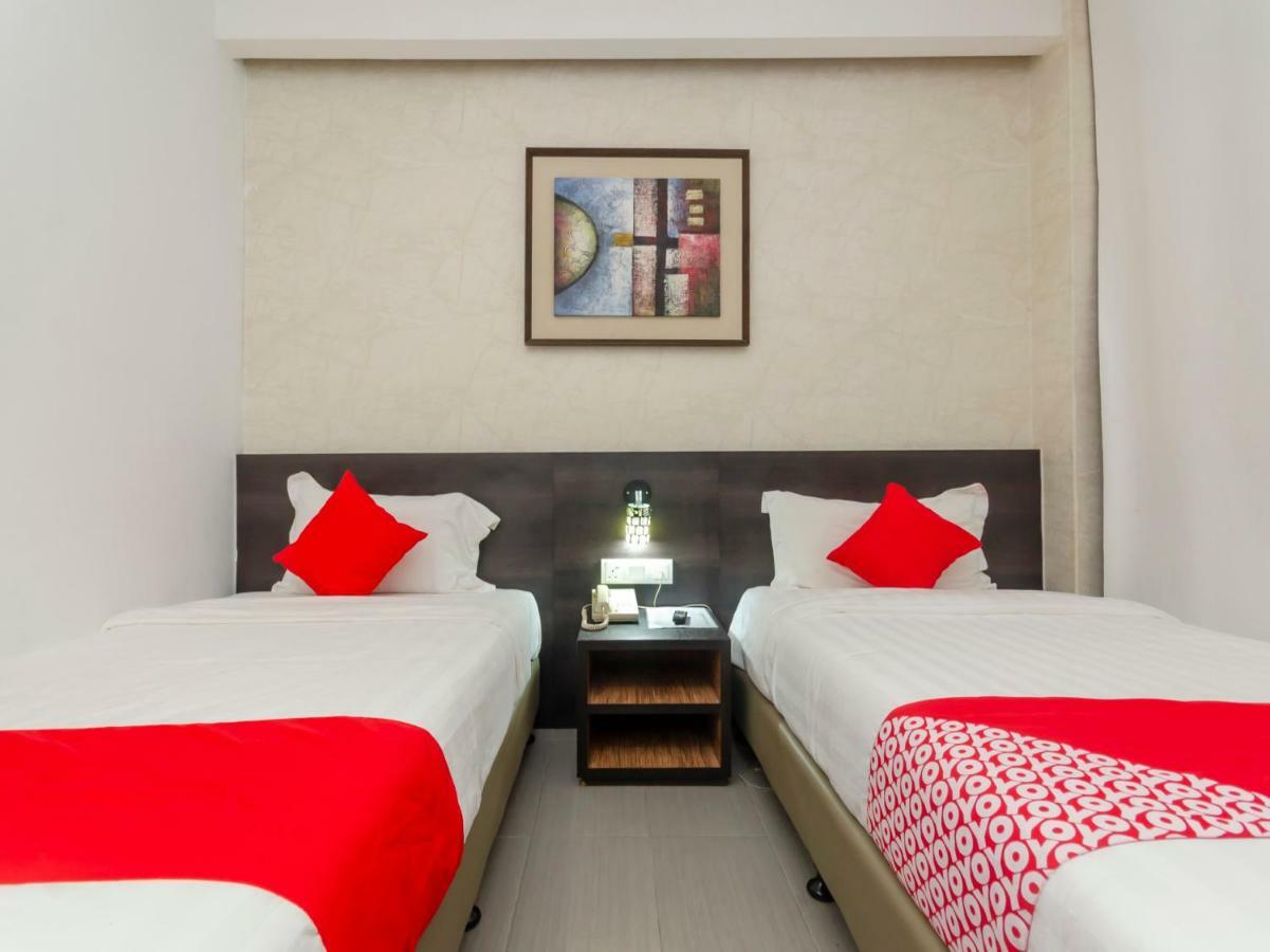 Oyo 1164 Hotel 906 Kota Laksamana Малакка Экстерьер фото