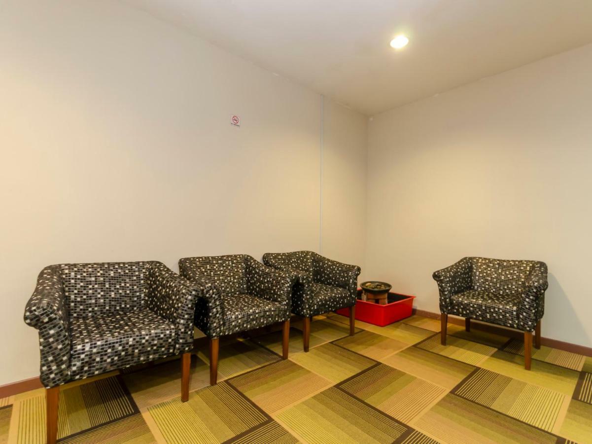 Oyo 1164 Hotel 906 Kota Laksamana Малакка Экстерьер фото