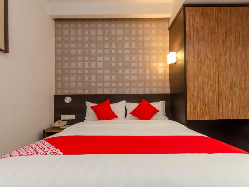 Oyo 1164 Hotel 906 Kota Laksamana Малакка Экстерьер фото